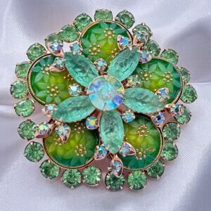 Mid‑Century Layered Molded Glass Floral Brooch in Green and AB Rhinestone Center